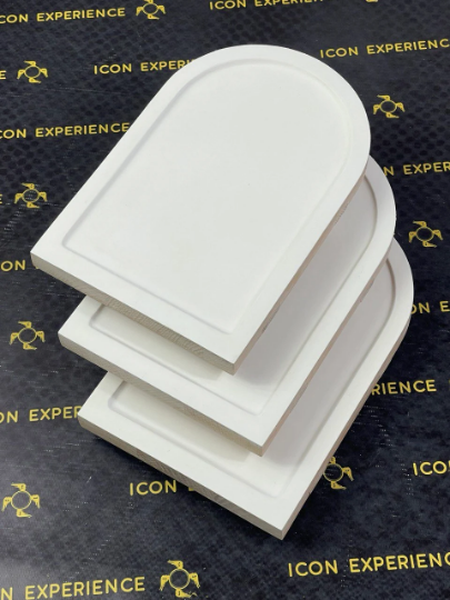 Gessoed round top icon boards with a round raised border and oak braces 18x27cm (7x10")