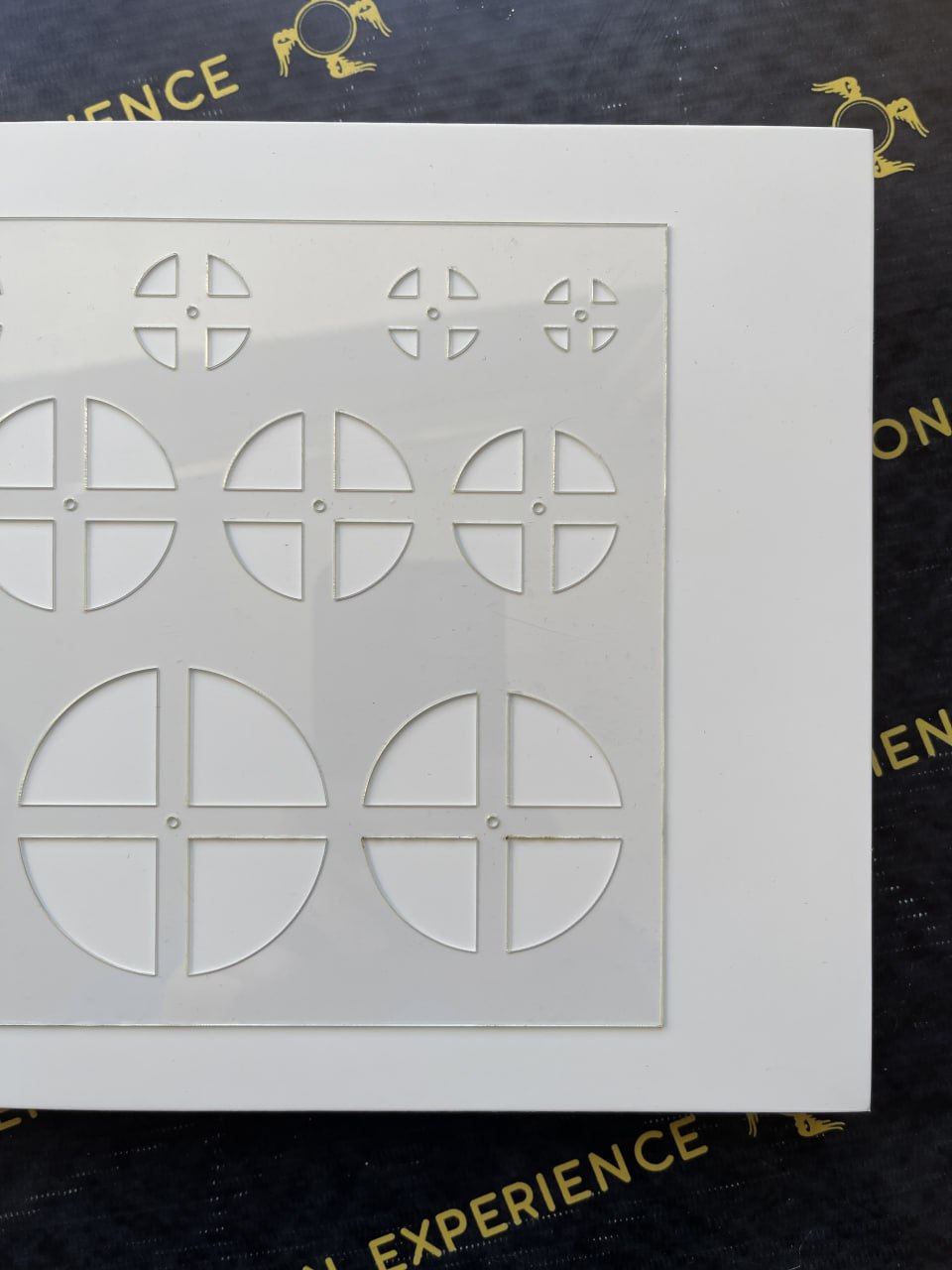 Juego de plantillas de cruz de plástico (3 piezas)