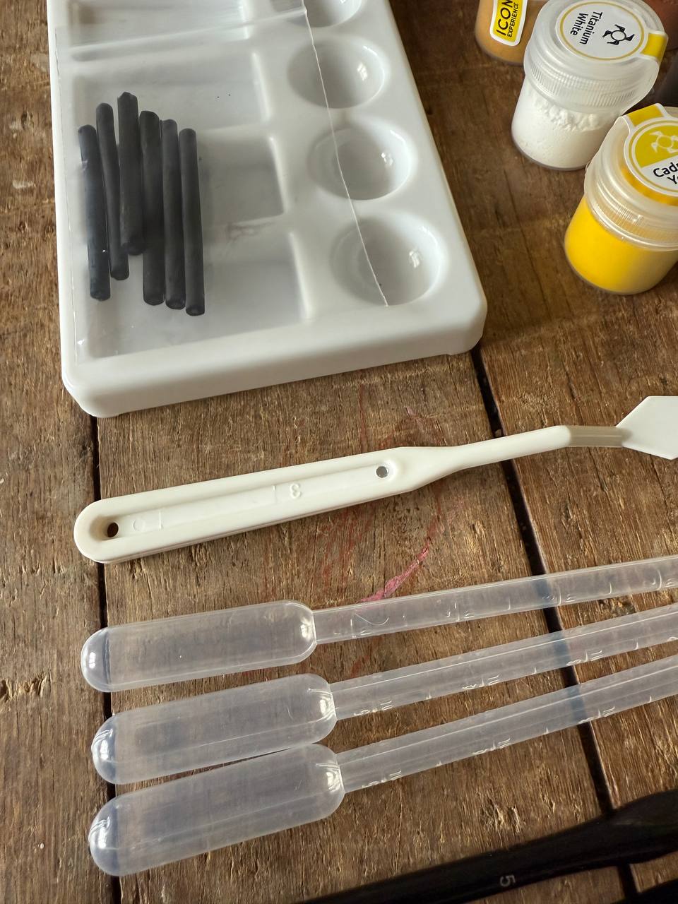 Proper Artist’s Painting Set