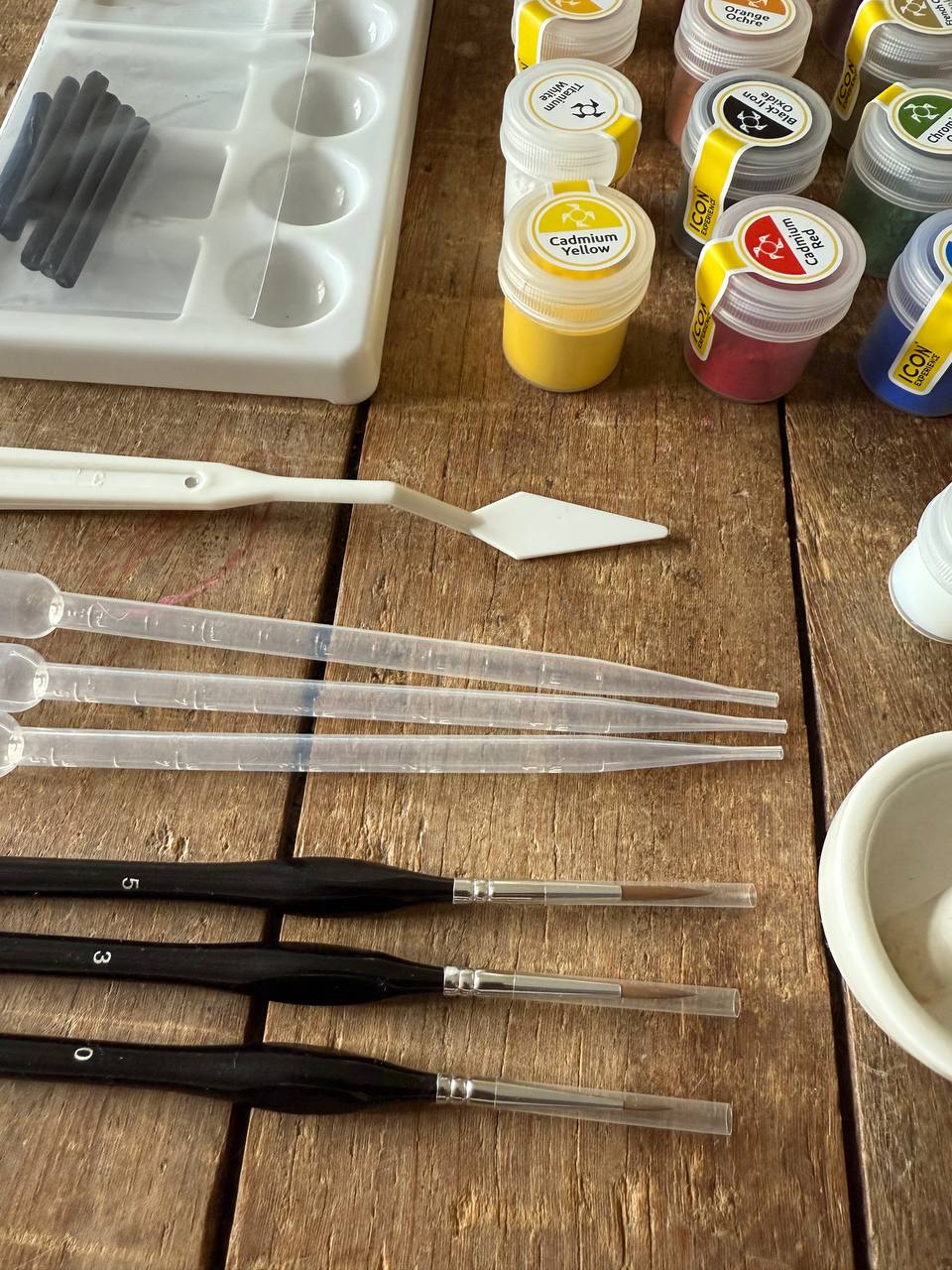 Proper Artist’s Painting Set
