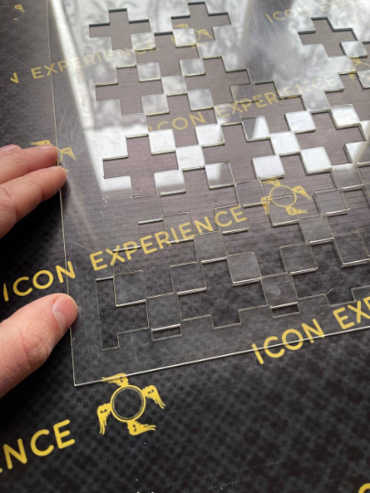 Set of plastic cross stencils (3 pieces)